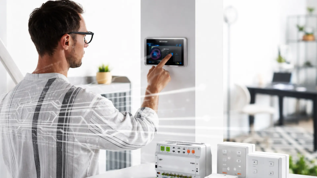 KNX kablolu akıllı ev otomasyon sistemi dokunmatik panel kontrolü